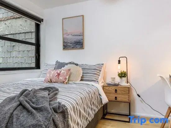 Cosy Little Gem 2B1B Unit #Stylish#Value #Near NGV