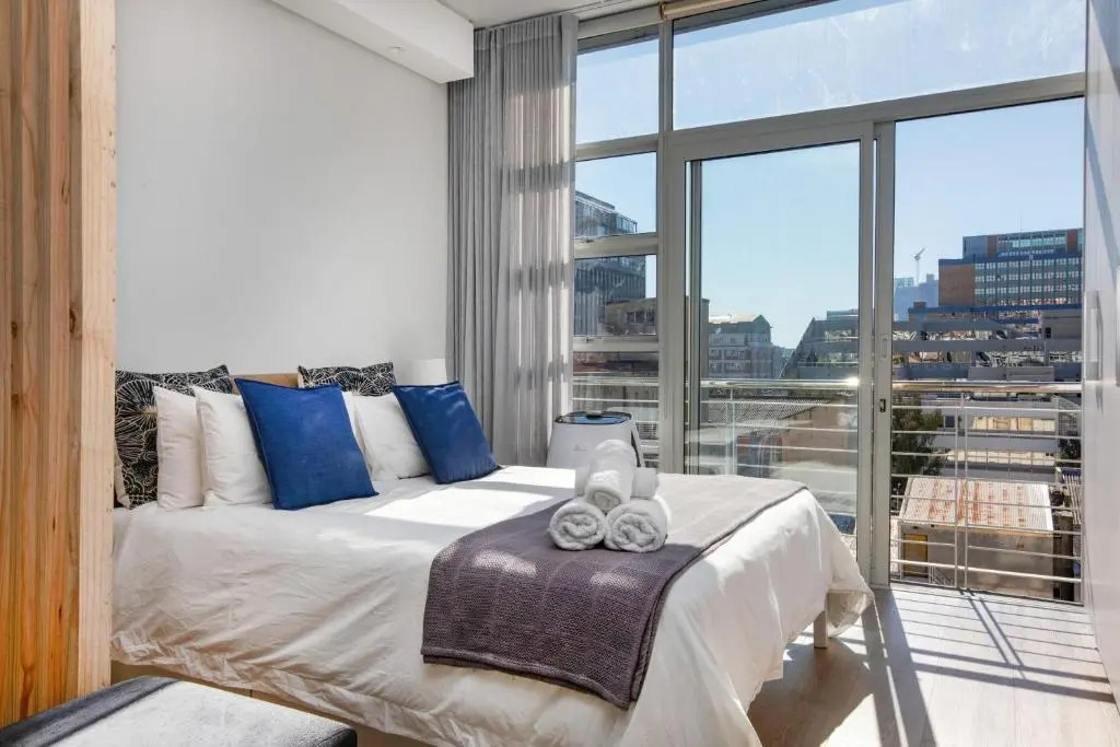 Trendy New York Style Apartment near Table Mountain