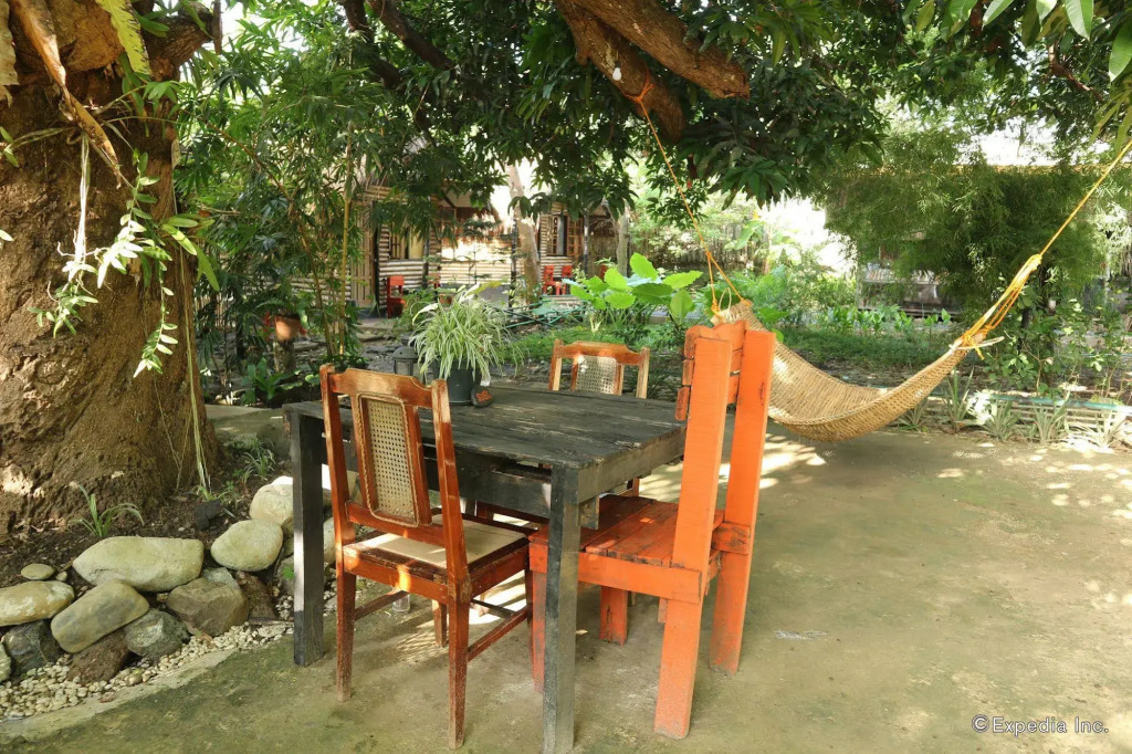 Subli Guest Cabins