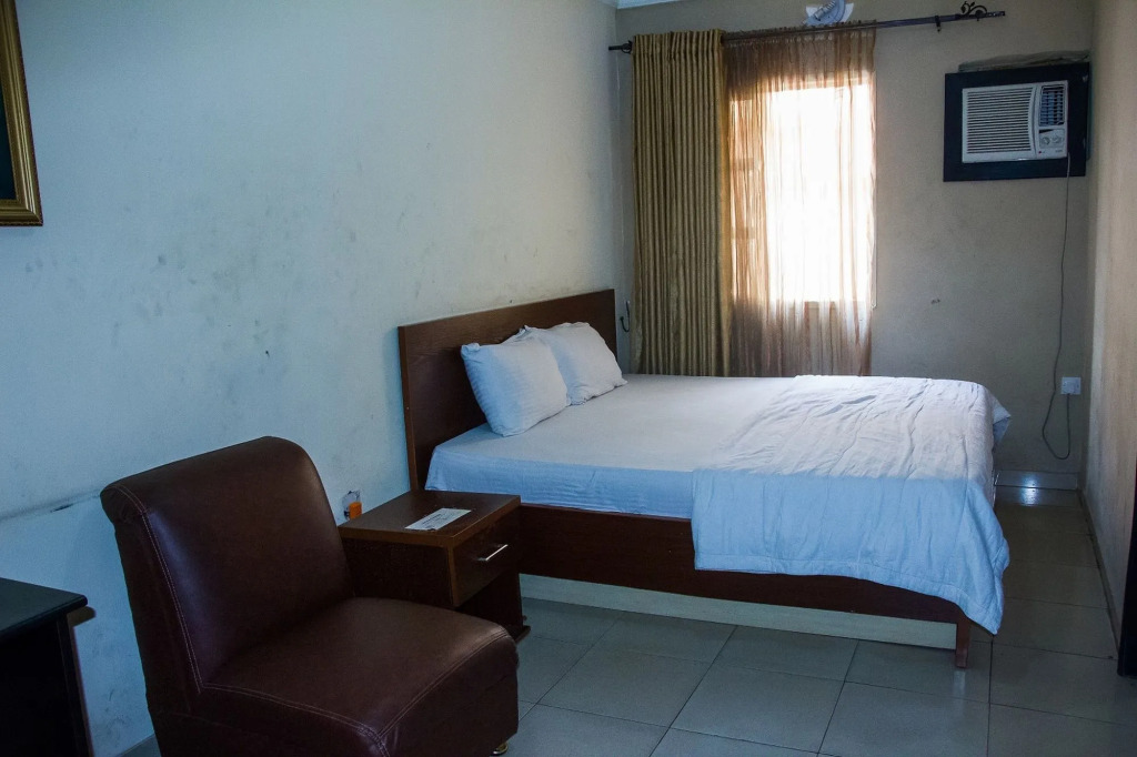 Cavitex Hotel & Suites