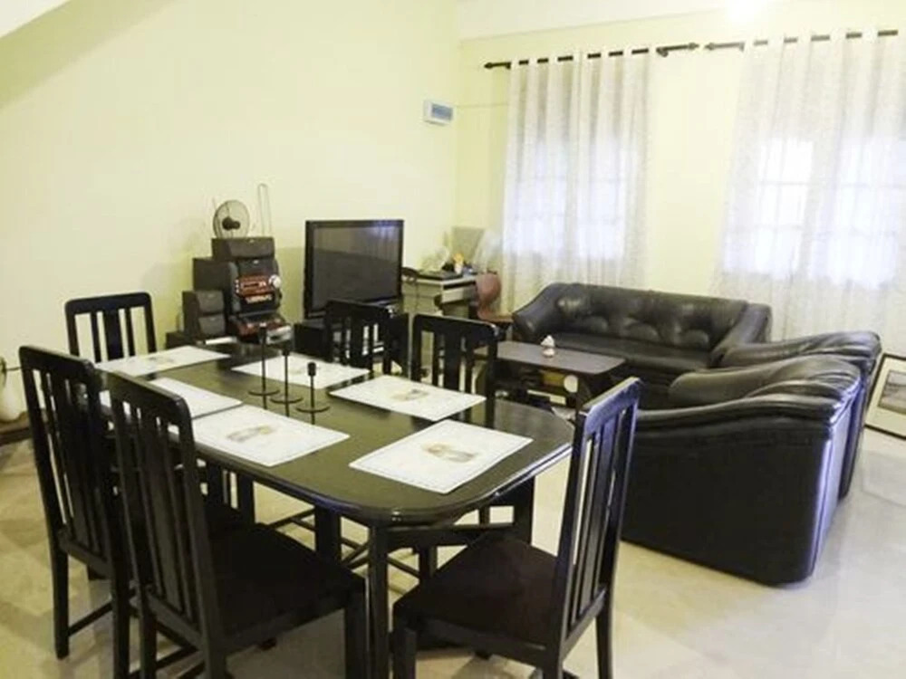 Birds' Hill Homestay