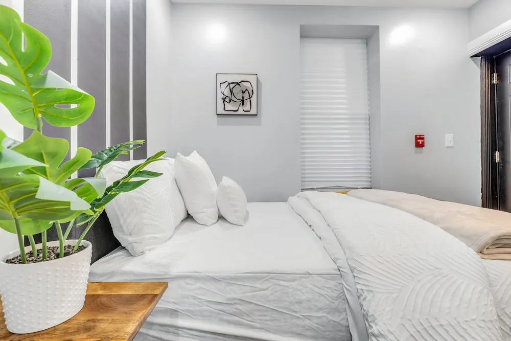 Patio Central City W Oxford St 1BR