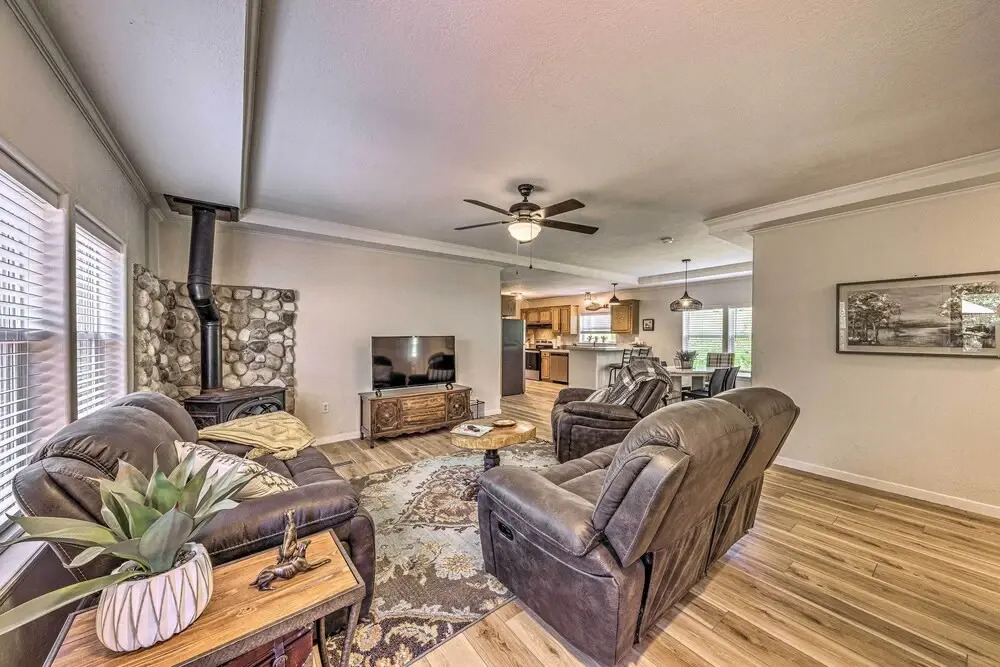 Peaceful Alto Home w/ Deck ~ 12 Mi to Ski Apache!