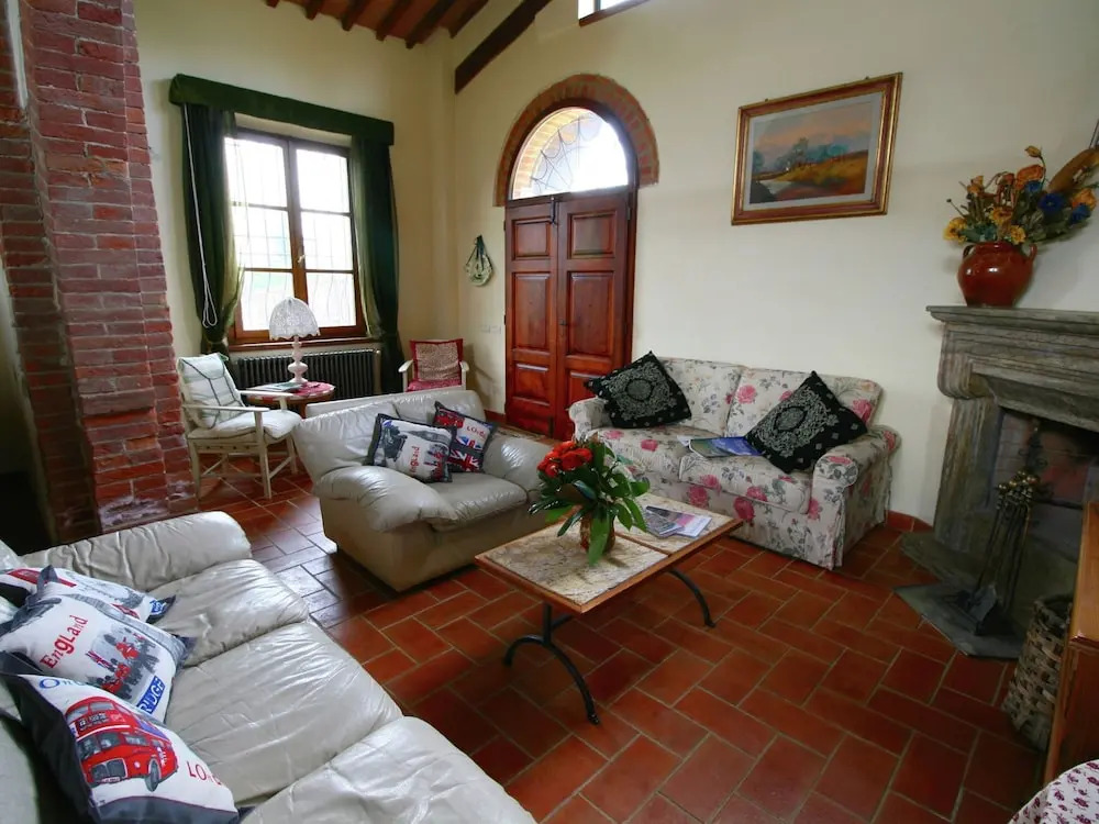 Elegant Villa in Tuscany