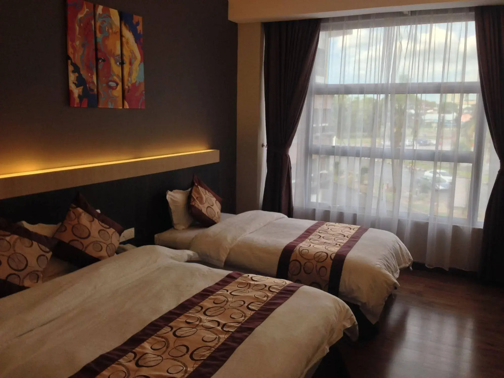 Lot 10 Boutique Hotel