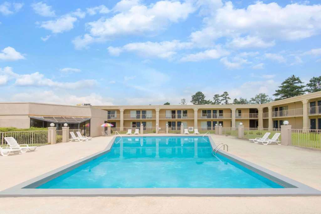 Hampton Inn By Hilton Clanton