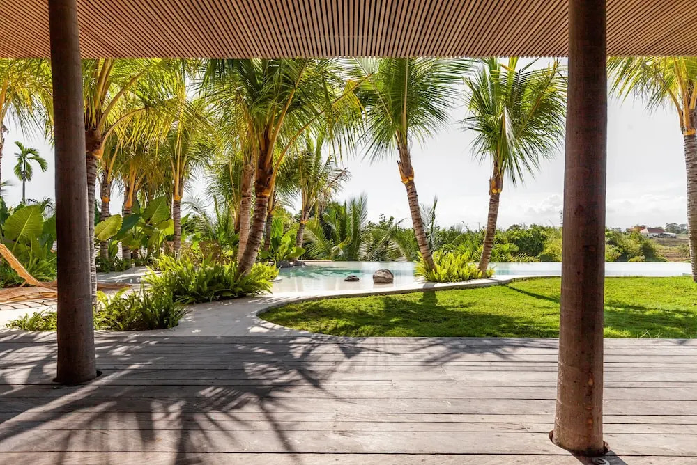 Exceptional Architect's 5BR Villa, an Oasis Gem in Canggu Centre