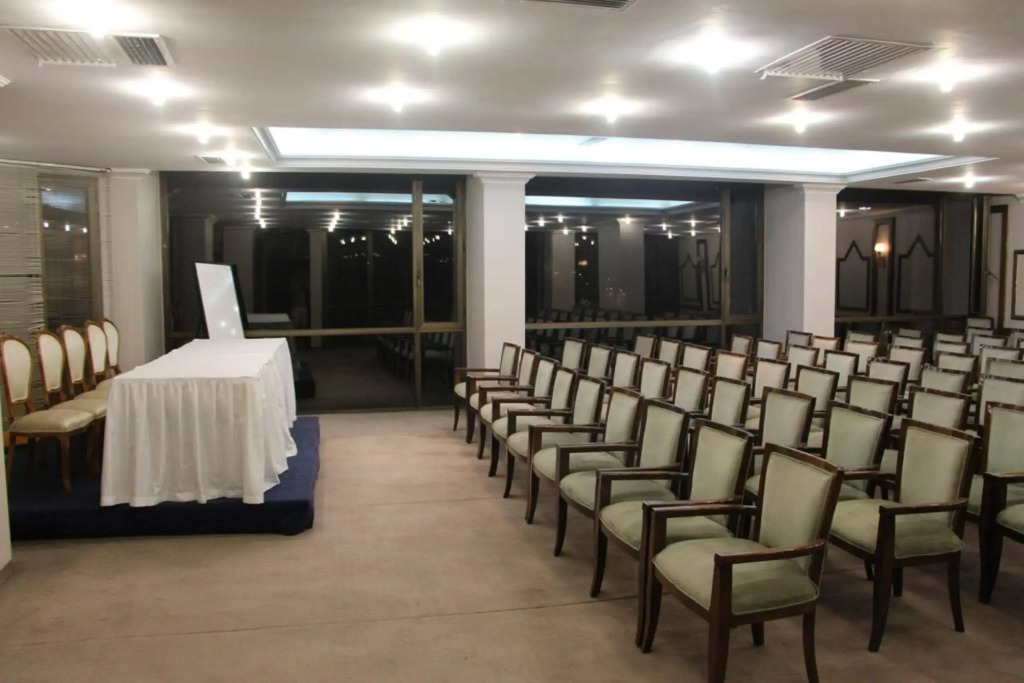 Akyuz Hotel