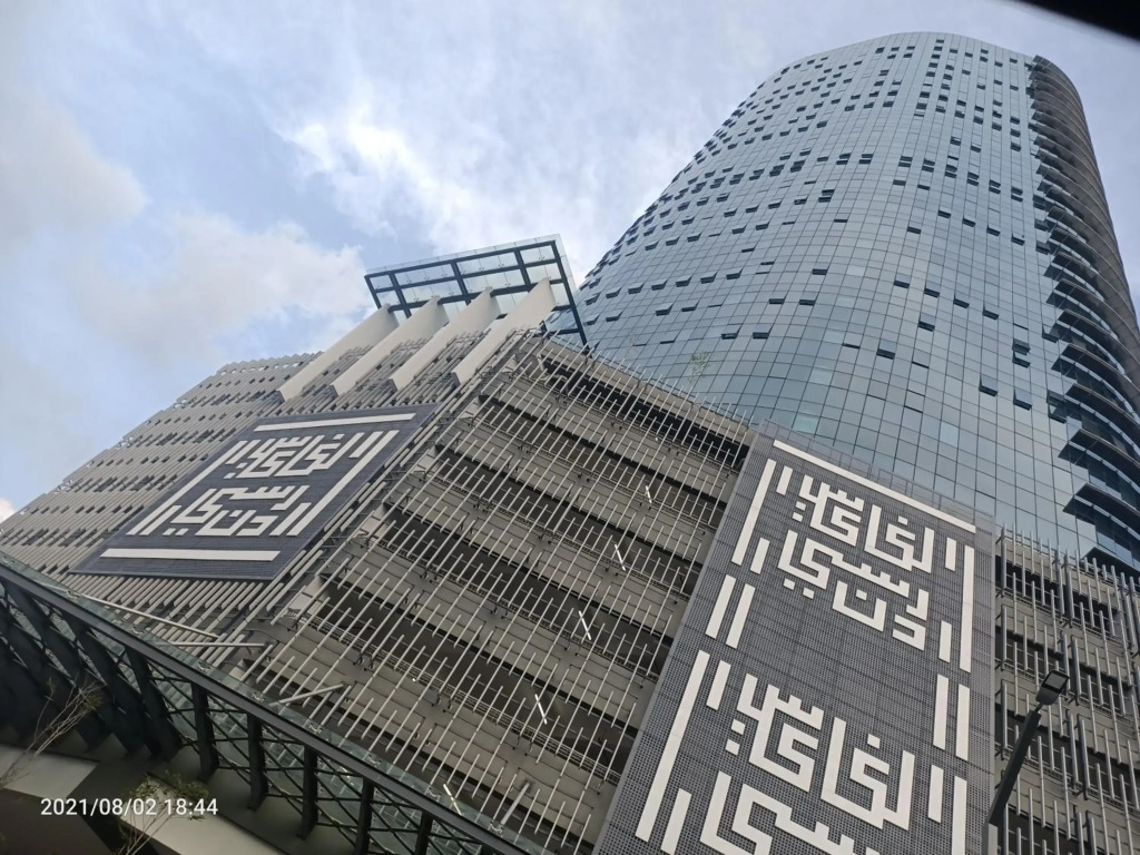 KLCC Legasi Kg Bharu muslim homestay facing unblock view and walking distance to Twin Tower, LRT train next to building