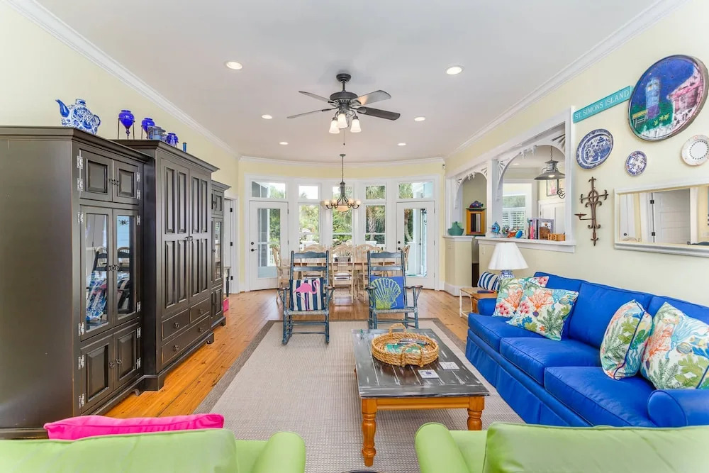 4205 9th Street by Hodnett Cooper
