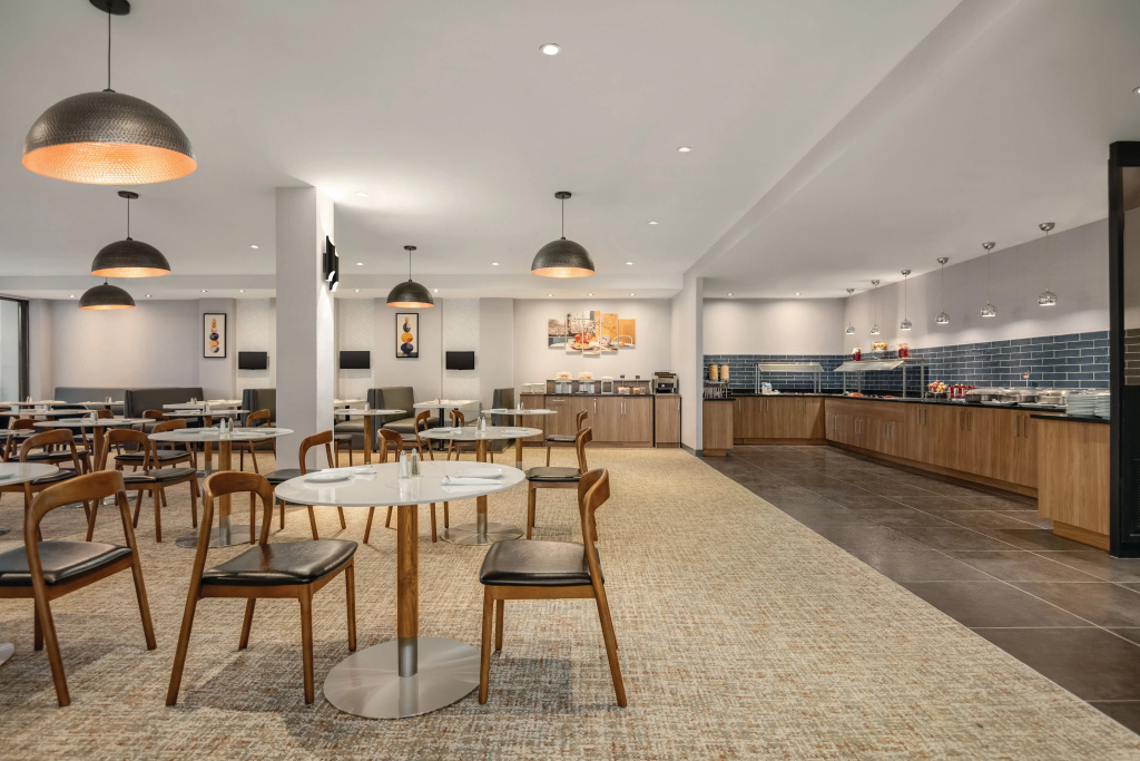 Radisson Hotel Montreal Airport