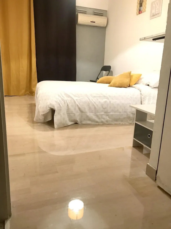 Studio In Nice With Balcony And Wifi 20 M From The Beach