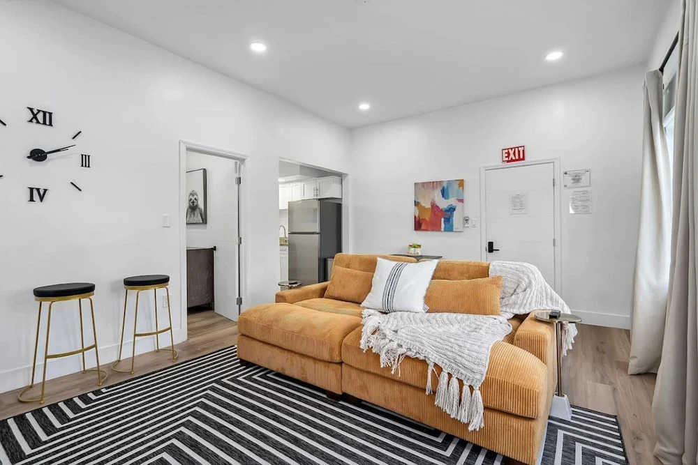 Casa Roselle Full 2 2