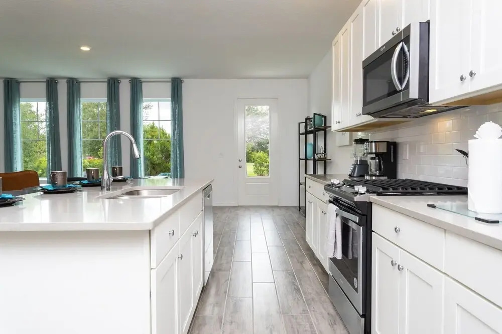 Marvelous 4Bd Close to Disney Enclave at Festival 632