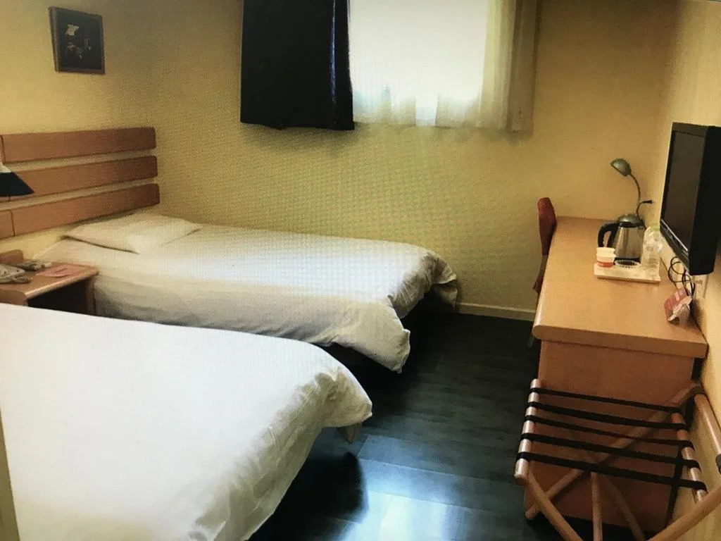 Home Inn Chongqing Guanyin Bridge East Jianxin Road