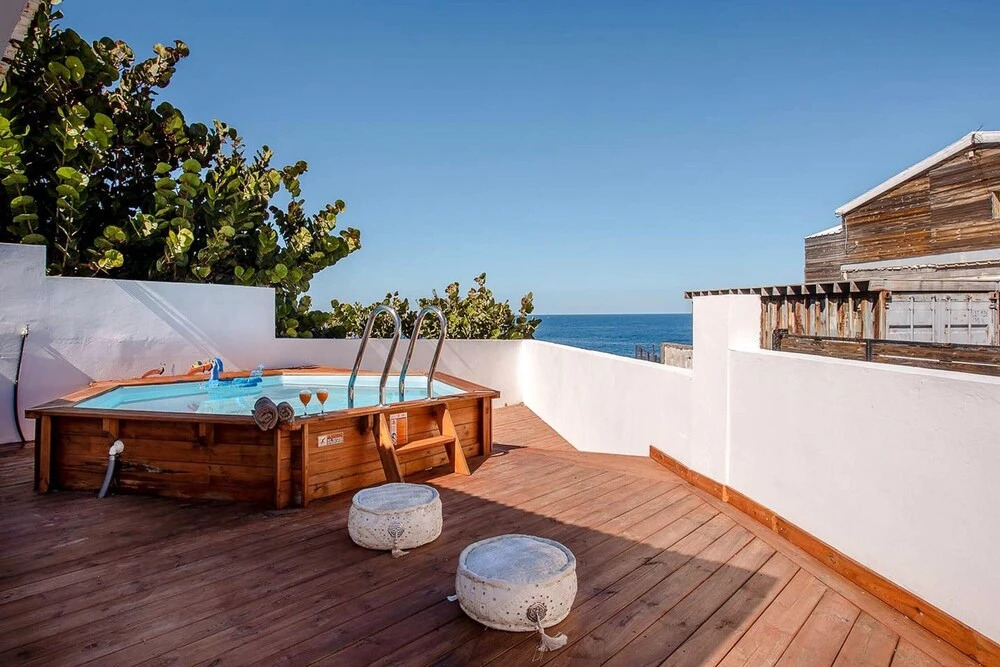 House With 2 Bedrooms in Saint pierre , With Wonderful sea View, Private Pool and Enclosed Garden Near the Beach