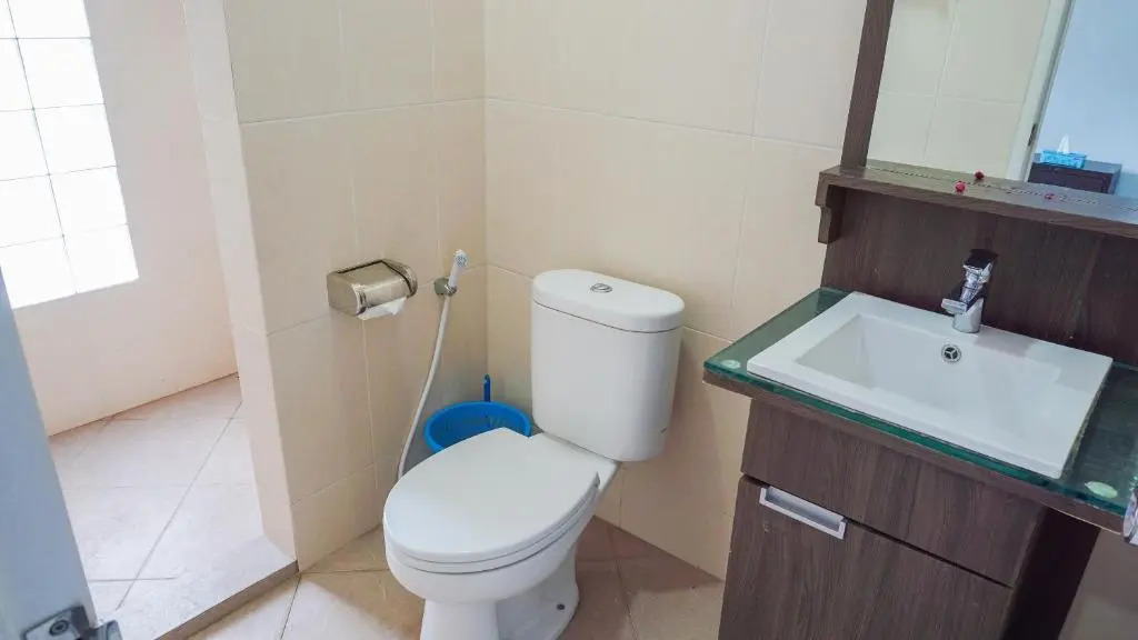 SPOT ON 1792 Roemah Nenekoe Guest House