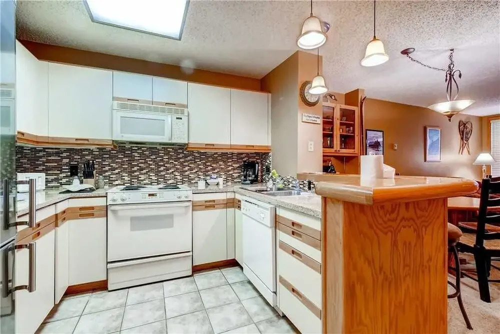 1208 Trappeur's Lodge, Trappeur's Crossing Apartment 1