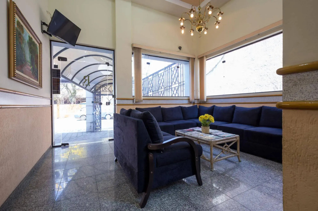 Requint Hotel