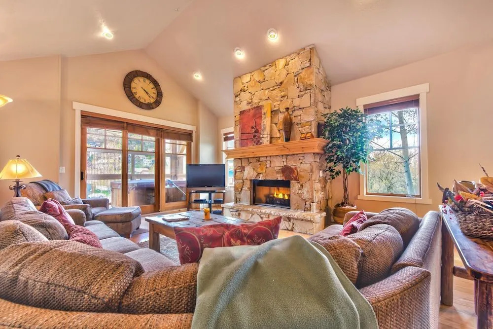 Park City Town Pointe Treasure - 3 Br Condo