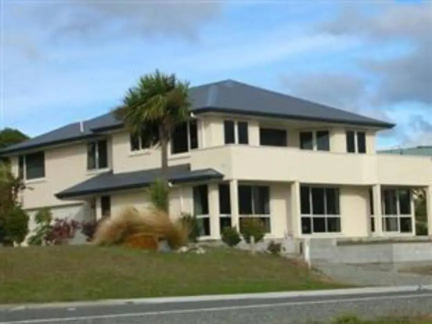 Cathedral Peaks Bed and Breakfast