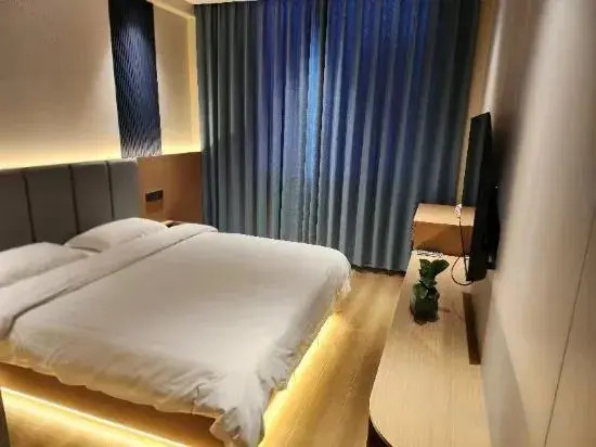 Wanrong New World Hotel