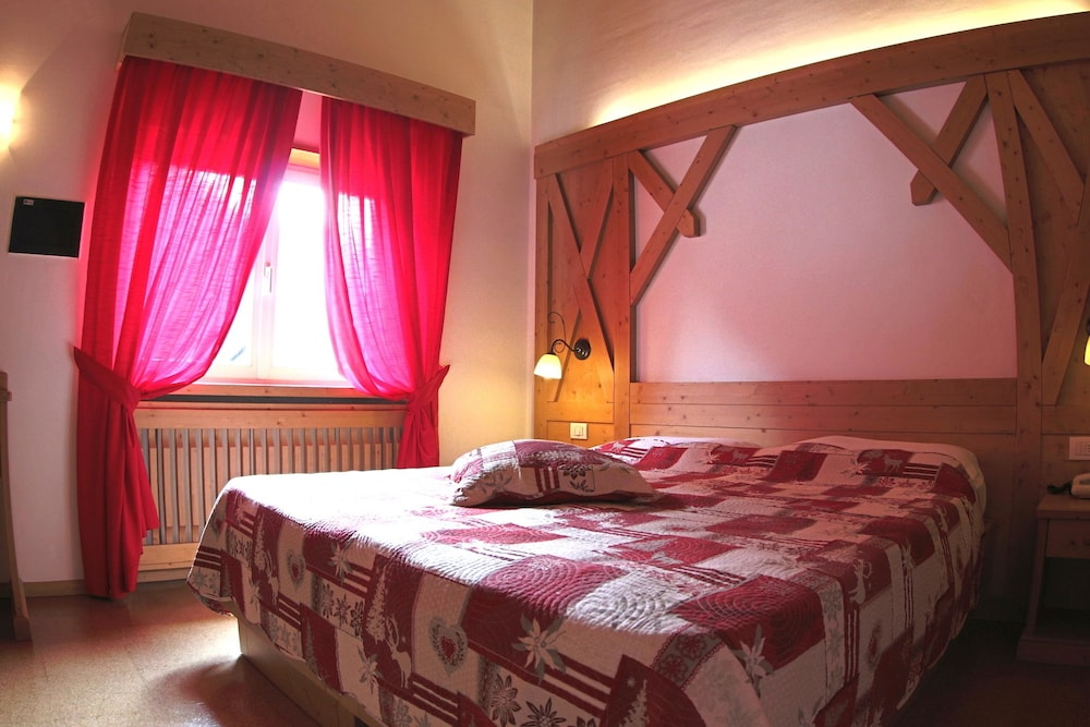 Liz Hotel & Apartments