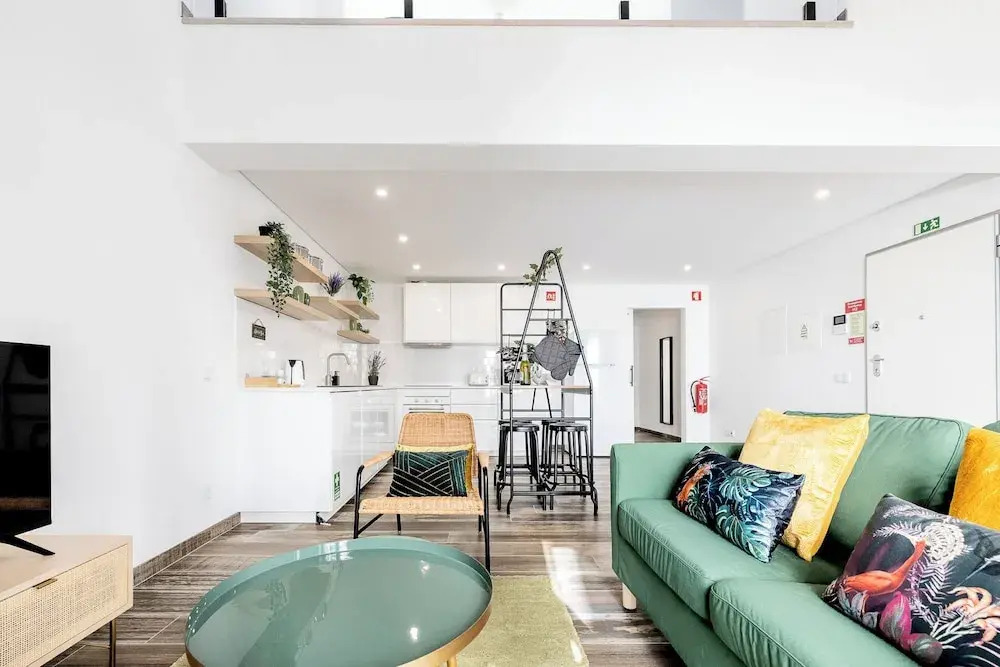 Roots Apartments