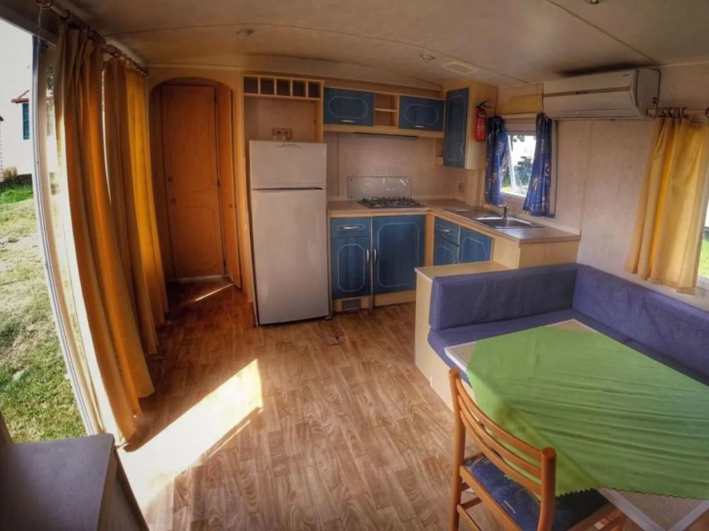 House TrioCamp Karlin Liben