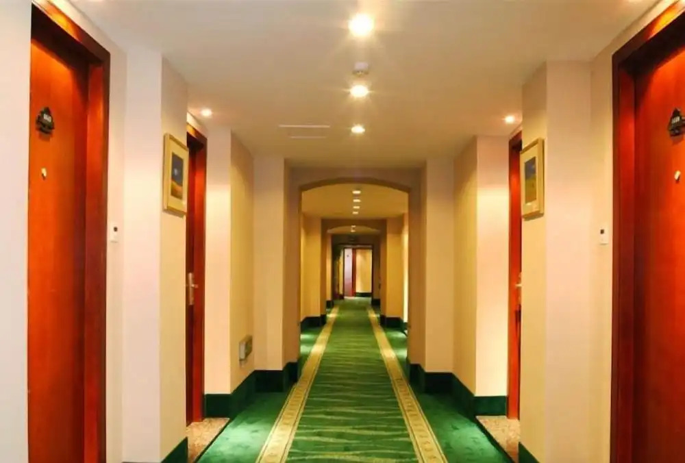GreenTree Inn Jining Wenshang Baoxiang Temple Express Hotel