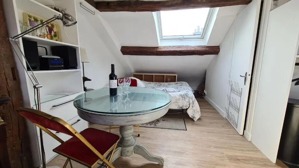 Appartement Cœur de Paris avec vue sur les toits