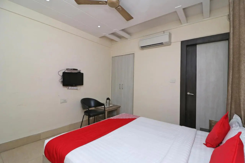 Hotel Mandiram
