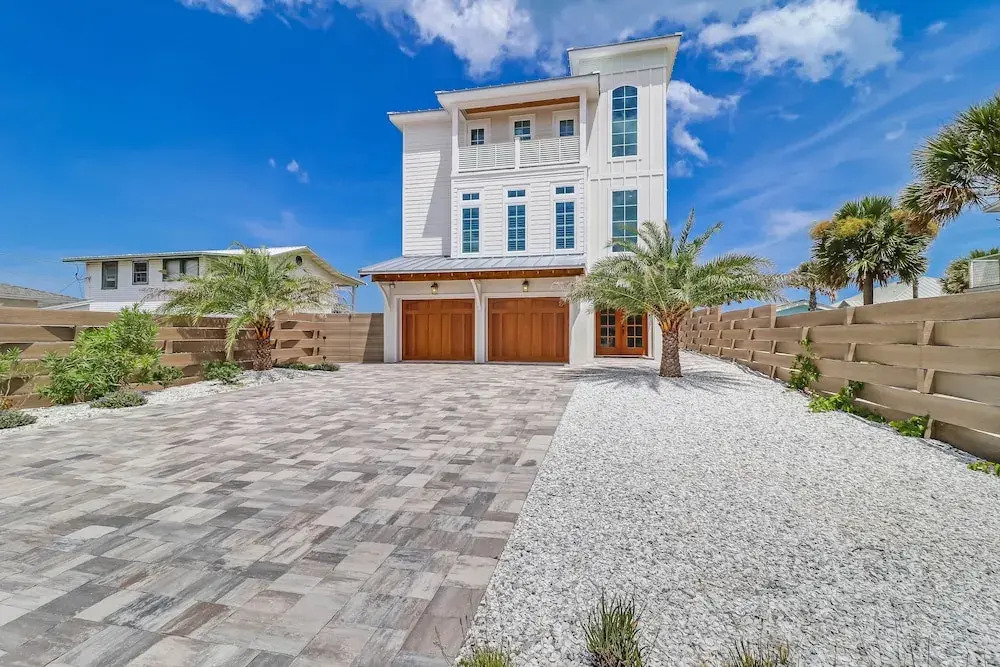 226 South Fletcher Ave 6 Bedroom Home by RedAwning