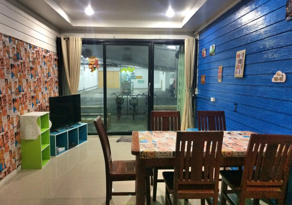 Pop Art Hostel Chinatown