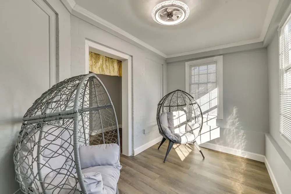 Walk to Park: Modern Apt 2 Mi to Union College!