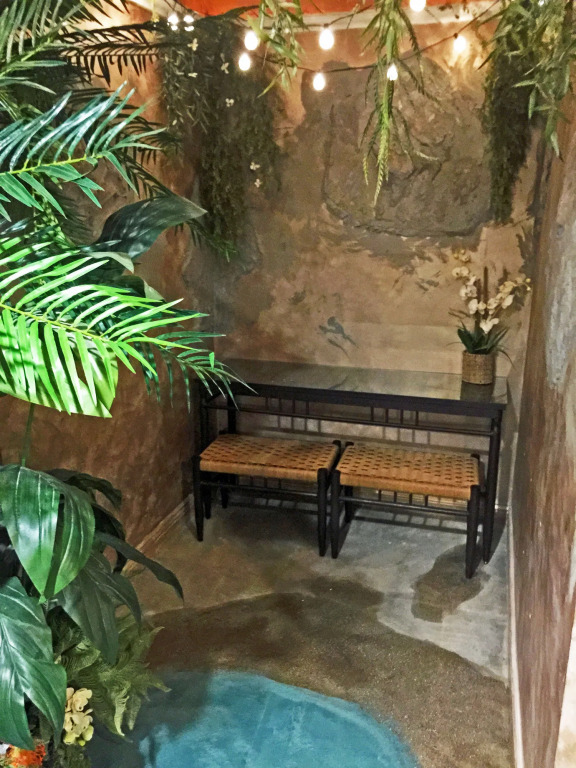 Hideaway Suites On 5th-Formally 5th East Hall