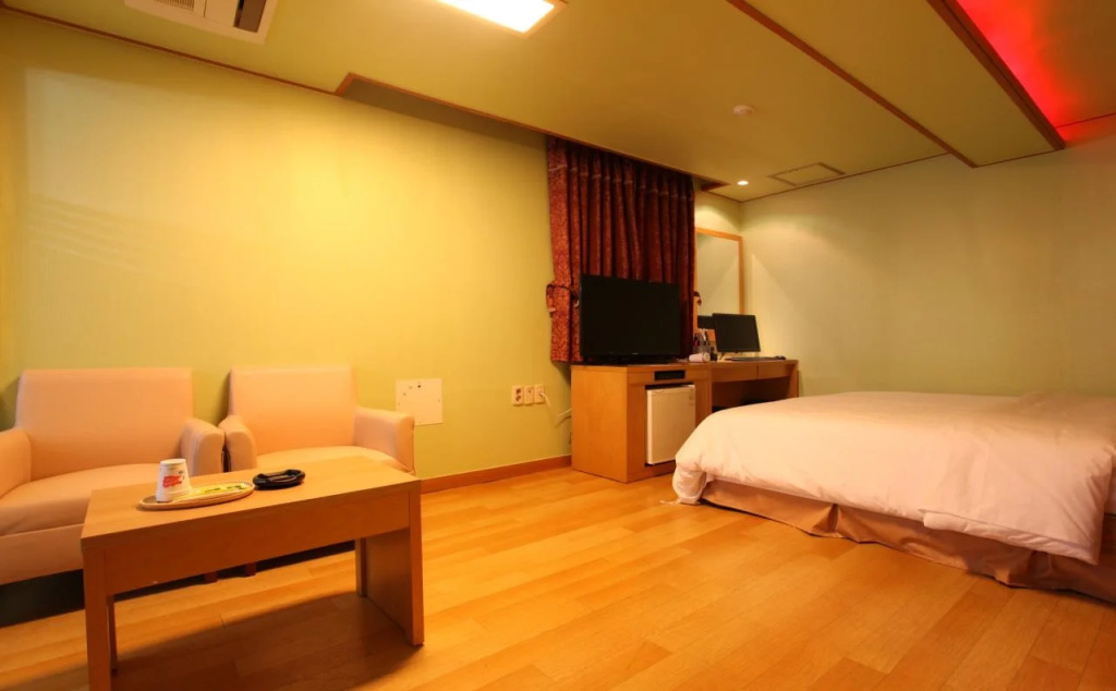 Prince Hotel