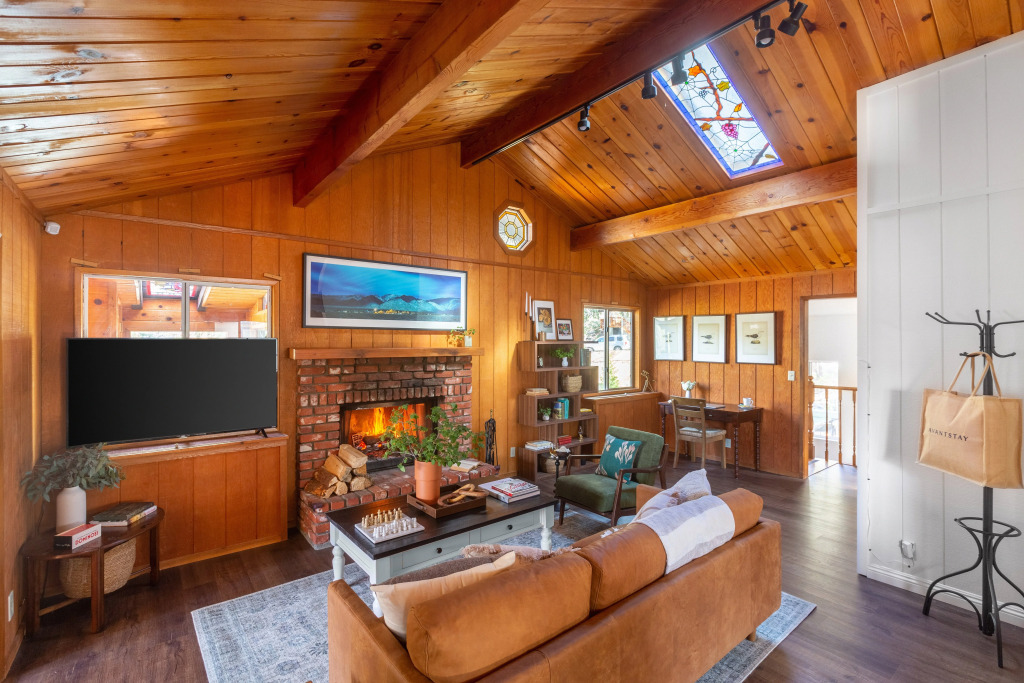 Turtlebear by Avantstay Gazebo Dining + Table Tennis National Forest Backyard + Mins to Snow Summit Turtlebear