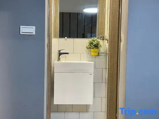 Kaohsiung Good Day 911 Homestay Sleeps 22/KTV