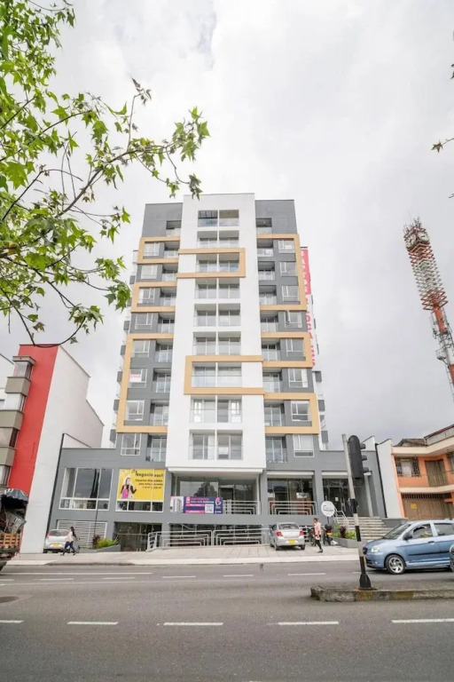 Uhaus 704