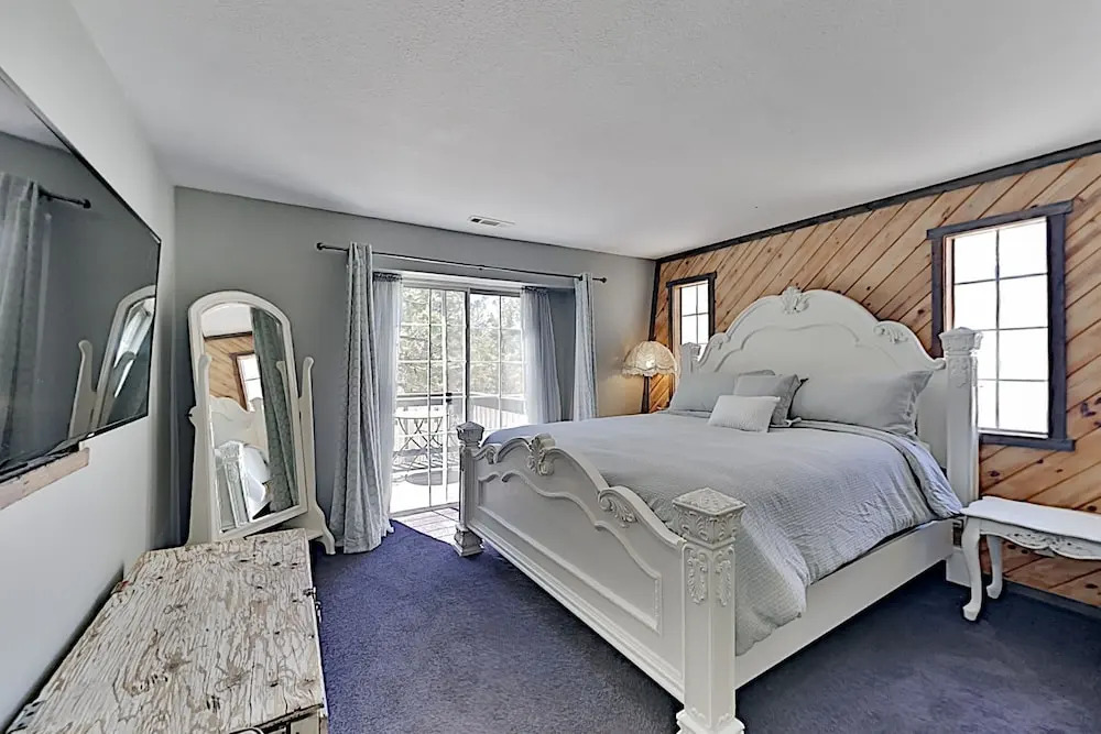 262sbern 4 Bedroom Home