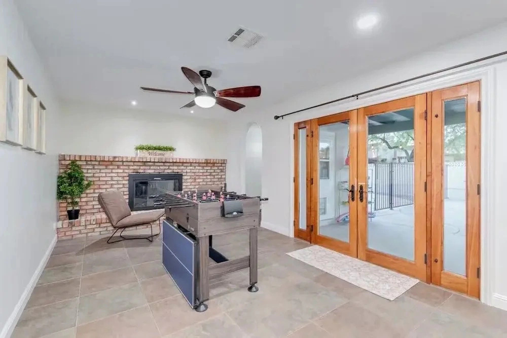 Desert Oasis in Mesa- Poolside & Hot Tub