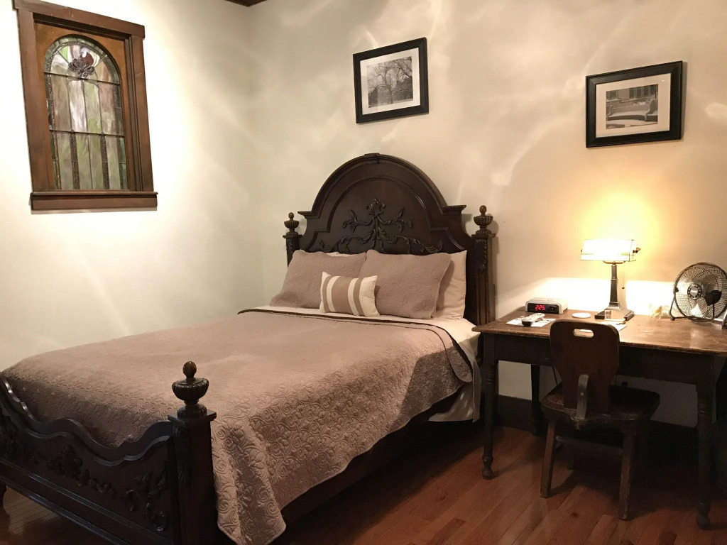 Mcgrady Inn - Bed And Breakfast