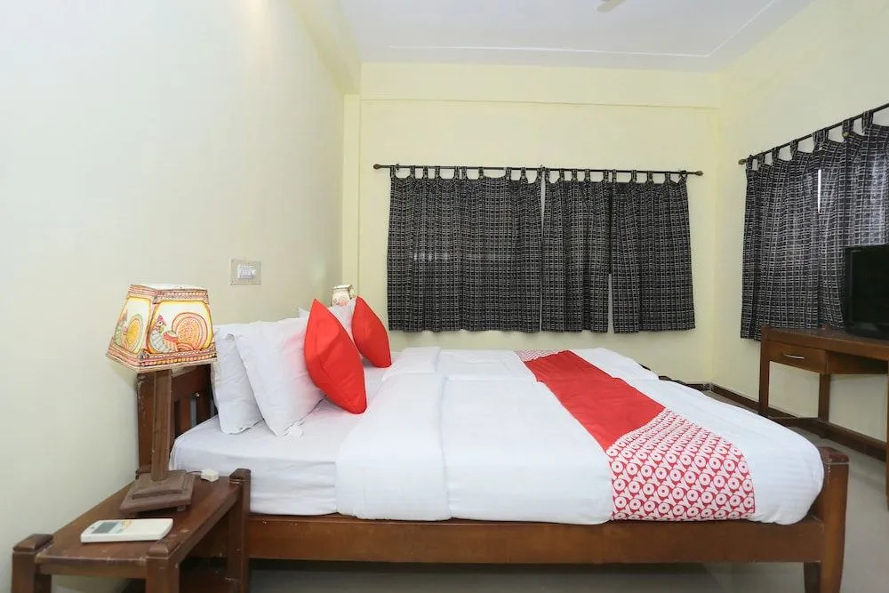 OYO 24617 Urban Spice Service Apartment