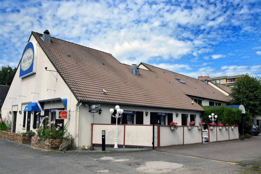 Contact Hotel Bleu France Eragny Cergy