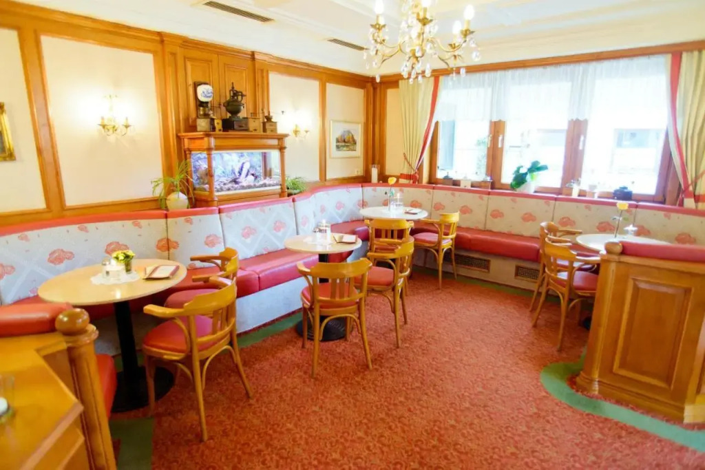 Dorf Café