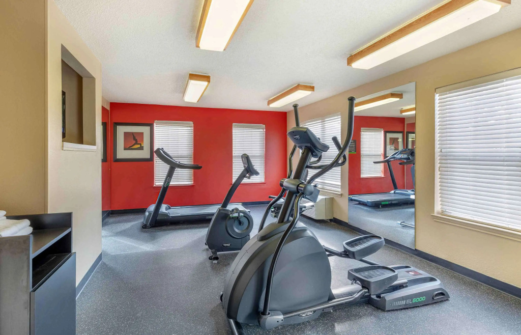 Hawthorn Extended Stay by Wyndham DFW Airport North