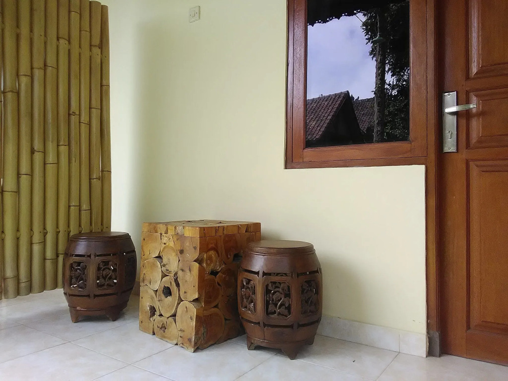Astawa House