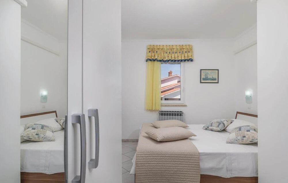 Beautiful Home in Labin With Wifi and 2 Bedrooms