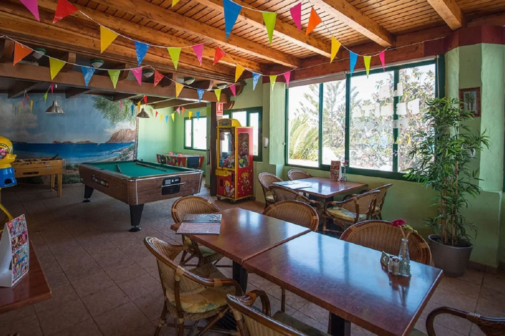 Apartamentos La Peñita